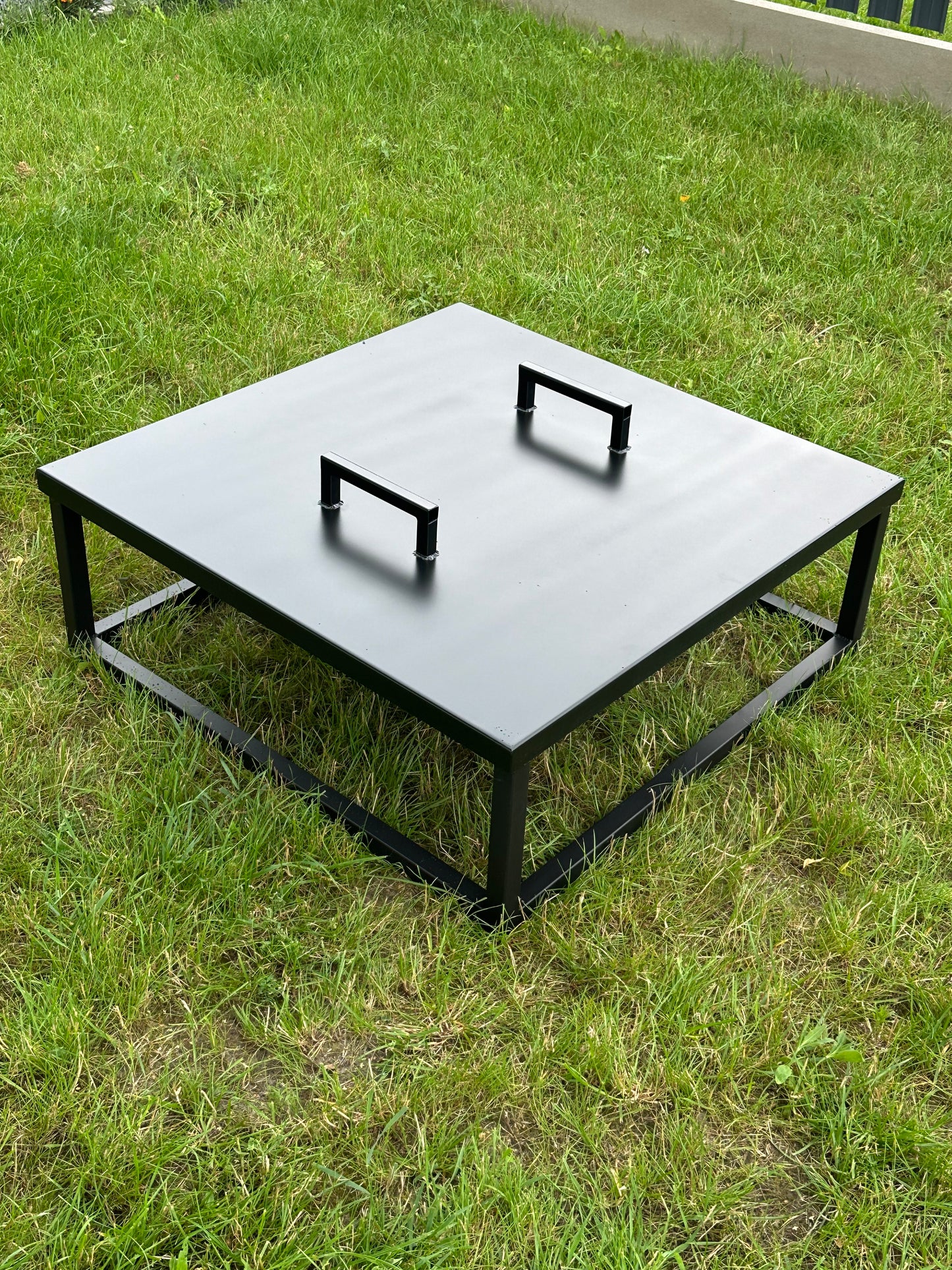 Ugunskura vieta “Royal” 60x60cm