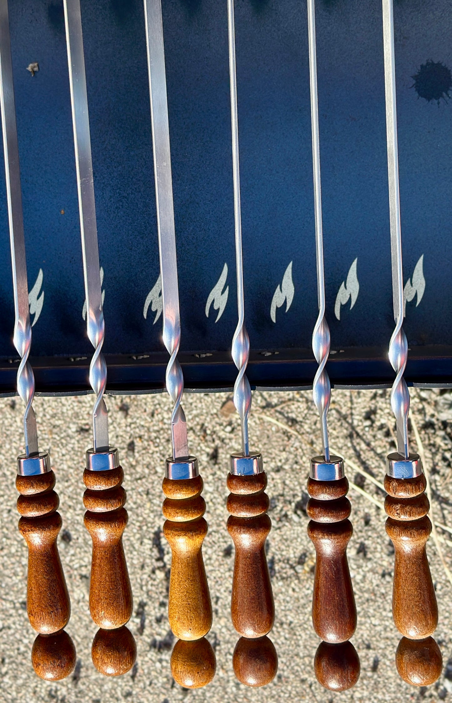 Iesmi ar koka rokturi (gab.)