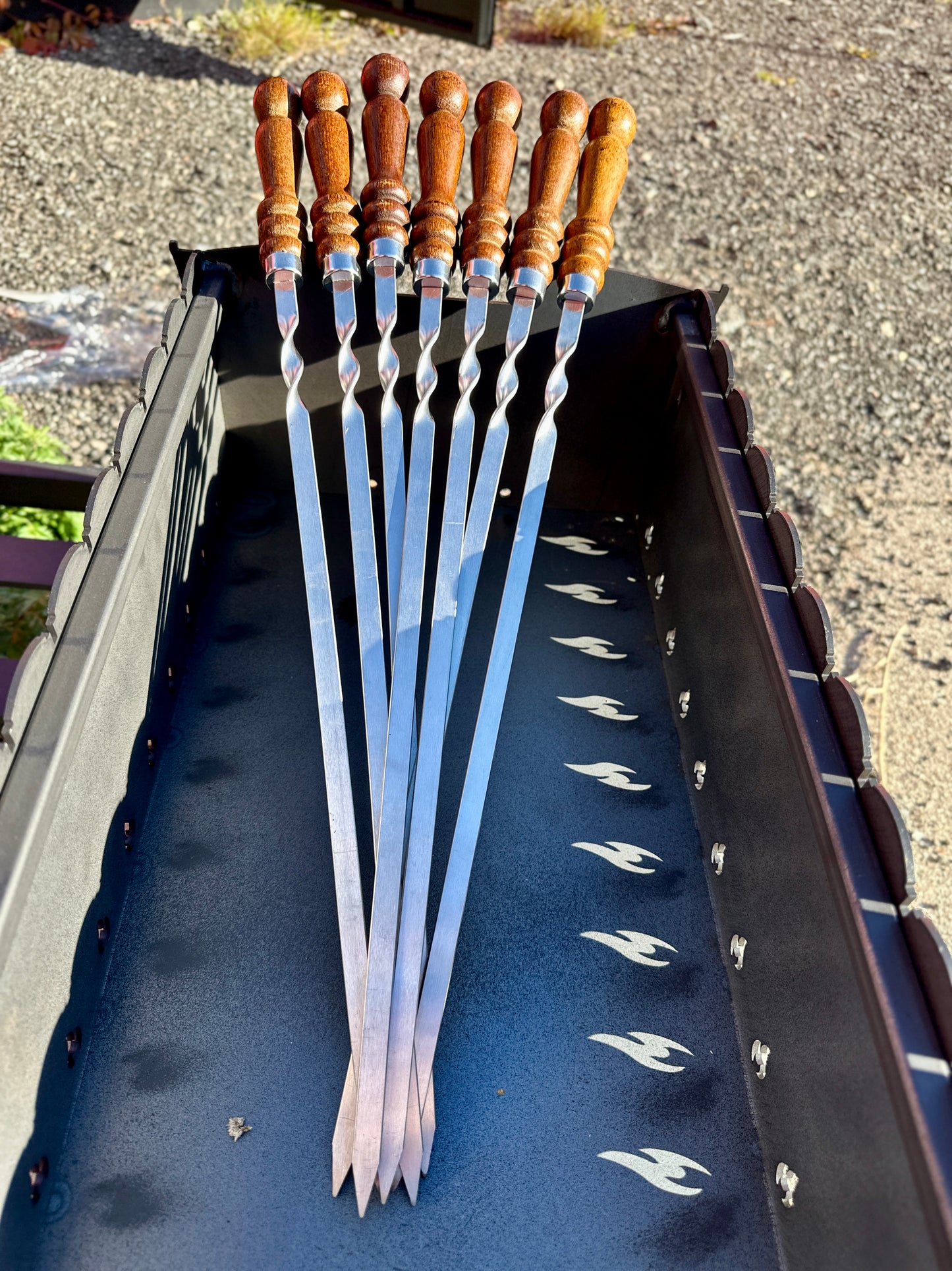 Iesmi ar koka rokturi (gab.)